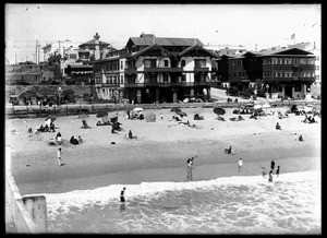 Santa Monica beach in front of the Seaside Terrace Apartments, ca.1910