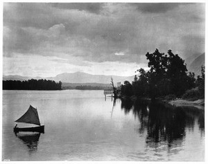 View of the Columbia River in the evening, Oregon, ca.1903