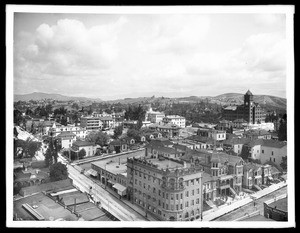 Panoramic view of downtown Los Angeles looking north from the courthouse, 1898