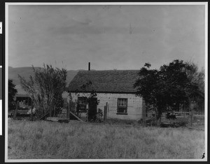 View of the original ranch home of the Ontivares family, Santa Maria River Valley (Kern County?), July 1938