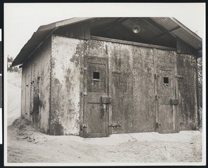 Exterior view of the County Jail in Knight's Ferry, Stanilaus County, ca.1940 (ca.1930?)