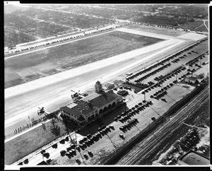 Aerial view of Grand Central Airport in Glendale, February 28, 1932