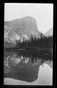 Mirror Lake in Yosemite Valley, Yosemite National Park, California