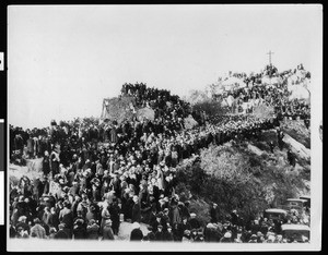 Mount Rubidoux Easter Sunrise Service, ca.1910