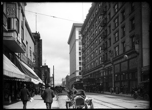 View of Fifth Street looking east from Spring Street in Los Angeles, ca.1918