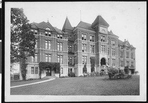 Exterior view of the Oregon State Reform School in Salem