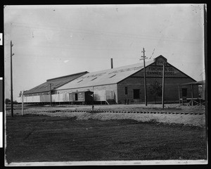 Fontana and Company Canned Goods building in Hanford, 1904