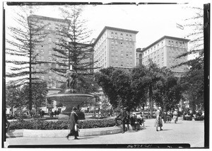 View of Pershing Square and Biltmore Hotel in the background, ca.1930