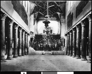 Main auditorium, Church of Nativity, Bethlehem, Palestine, ca.1900-1910