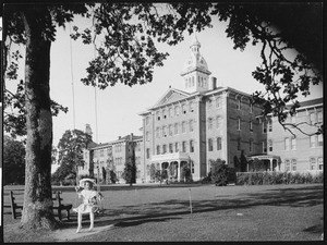 Exterior view of the insane asylum in Salem, Oregon