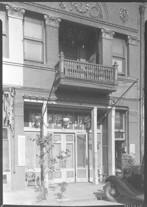 Exterior view of the Hoy Sun Ning Yung Benevolent Association Building, China Town, November 1933 (MISMATCHED RECORD)