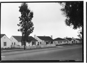 Row of houses on a residential street in Los Angeles