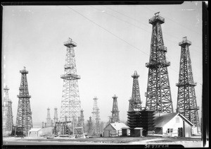 Signal Hill oil well view, ca. 1929