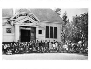 Group portrait of the students at the Pass School, Sunset and Gordon, ca.1890-1895