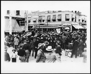 Veterans "Teddy's Terrors" at a political rally in Redlands, San Bernardino, May 7, 1903