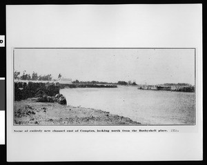 Entirely new channel cut by flood waters east of Compton looking north from Bosbyshell place, 1914