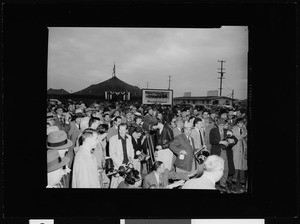 Crowd of reporters at Anheuser-Busch's Budweiser groundbreaking, Van Nuys, 1952