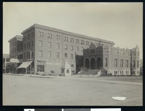 Exterior view of the Lorenz Hotel and Carnegie Library in Redding