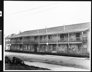 Exterior view of the dilapidated Blue Wing Inn in Sonoma, 1937