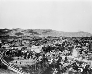 Panoramic view of Highland Park, looking north from Hill Street, ca.1908