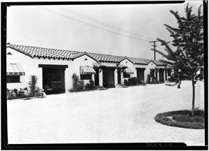 Exterior view of the San Gabriel Auto Court on Valley Boulevard, August 1934