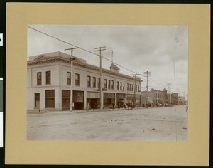 View of Philadelphia Street looking north, Whittier, ca.1902