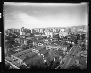 Panoramic view of downtown Los Angeles from Allied Crafts Building, March 1927