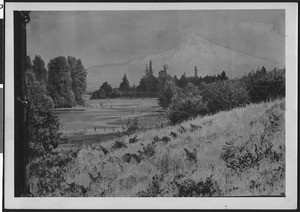 View of Mount Hood in Oregon