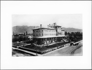 Painter Hotel, Pasadena, looking east, ca.1889