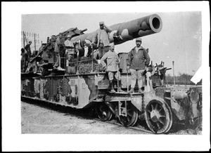 Massive French railroad gun from World War I, ca.1915