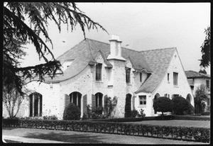 Exterior view of a two-story house in Hancock Park, Los Angeles