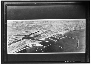 Drawing depicting an aerial view of the planned breakwater and wharves in Long Beach, May 1929