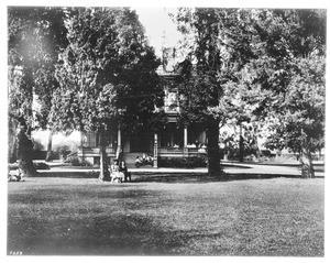 Exterior view of the Huntington residence (Judge O.W. Childs Place), Los Angeles, ca.1908