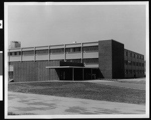 Exterior view of the Science Building at the California State University at Los Angeles