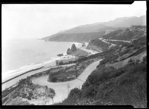 Coast road in Santa Monica north from Castellammare Drive, ca.1910 (1932?)