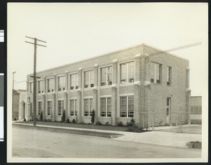 Exterior view of Hall Scott Motor Car Company, ca.1925