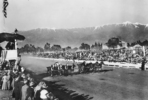 Chariot race at the Pasadena Tournament of Roses, ca.1908