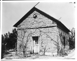 Exterior view of an adobe (built in 1850) on ranch of E. Stromer, ca.1900