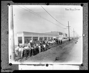 Railroad workers on Van Nuys Boulevard near Sylvan Street in Van Nuys, October, 1911