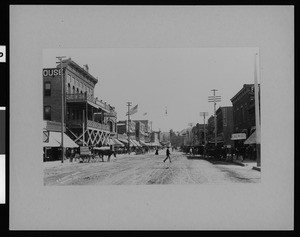 View of the central business district on Orange Street, Redlands, 1905