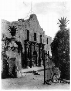 Exterior view of the Alamo (erected 1716), San Antonio, Texas, ca.1900