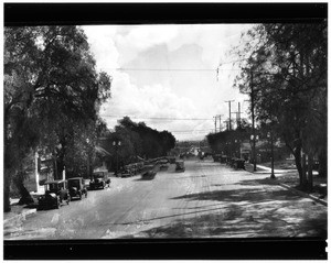 Vine Street at Selma Avenue, showing the Lasky-DeMille barn on the southwest corner, ca.1925