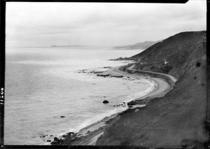 Birdseye view of the coast road in Santa Monica north from Las Flores, ca.1910