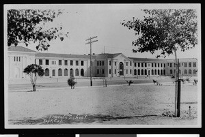 Exterior view of the Lincoln School in Taft, ca.1930