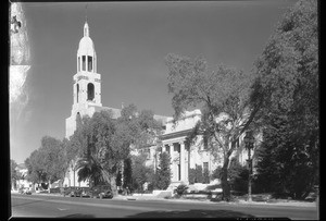 Exterior view of the Hollywood Catholic Church