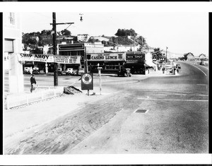 View of the intersection of Chautauqua Boulevard and Pacific Coast Highway in Santa Monica