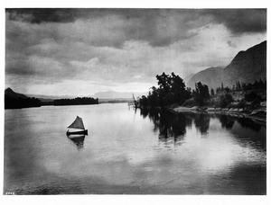 View of the Columbia River in the evening, Oregon, ca.1903