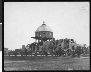 View of an unidentified building damaged by the 1906 earthquake in San Jose, April, 1906