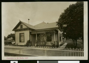 Exterior view of a house in Coalinga, 1907