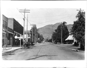 View of Palm Avenue in Highlands looking north, ca.1900